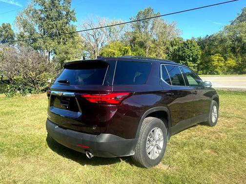 2022 Chevrolet Traverse LT Leather