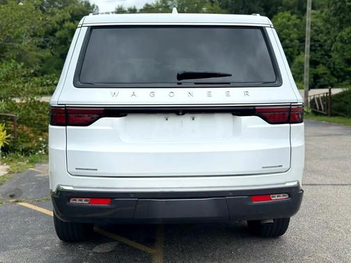 2022 Jeep Wagoneer Series III 4x4