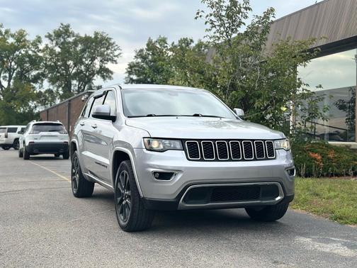 2017 Jeep Grand Cherokee Altitude