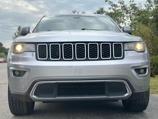 2017 Jeep Grand Cherokee Altitude