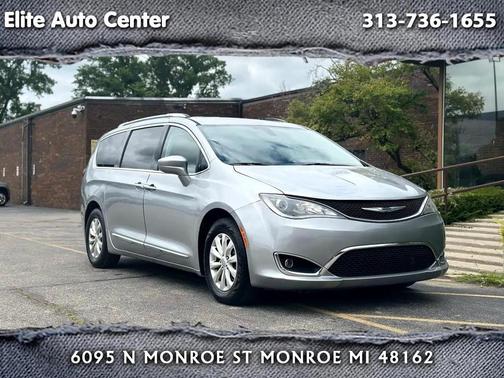 2018 Chrysler Pacifica Touring-L