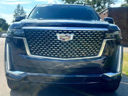 2022 Cadillac Escalade Premium Luxury