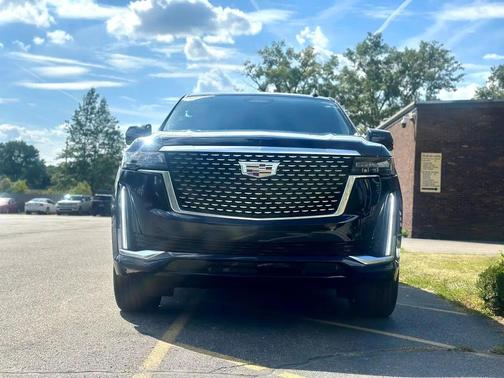 2022 Cadillac Escalade Premium Luxury