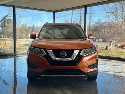 2018 Nissan Rogue SV