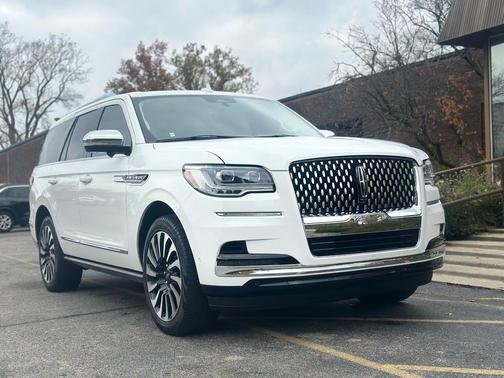 2023 Lincoln Navigator Black Label