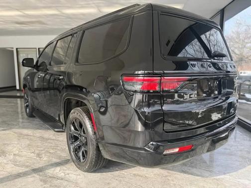 2023 Jeep Wagoneer Series II Carbide 4x4