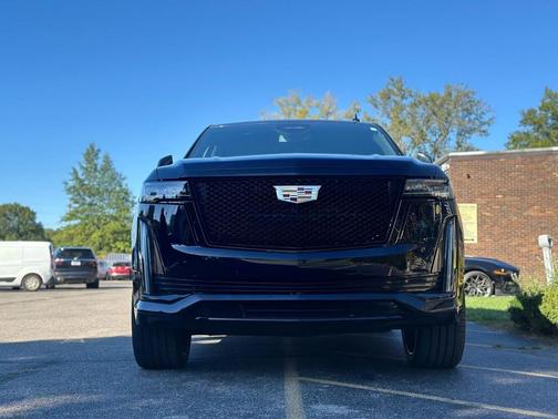 2021 Cadillac Escalade Luxury