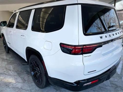 2023 Jeep Wagoneer Series II Carbide 4x4