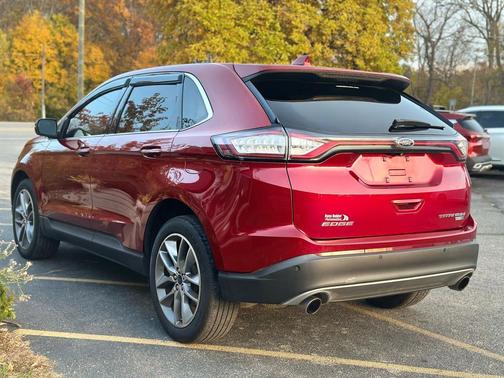 2017 Ford Edge Titanium