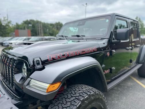 2022 Jeep Gladiator Sport S
