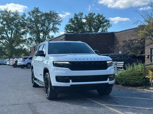 2023 Jeep Wagoneer Series II Carbide 4x4