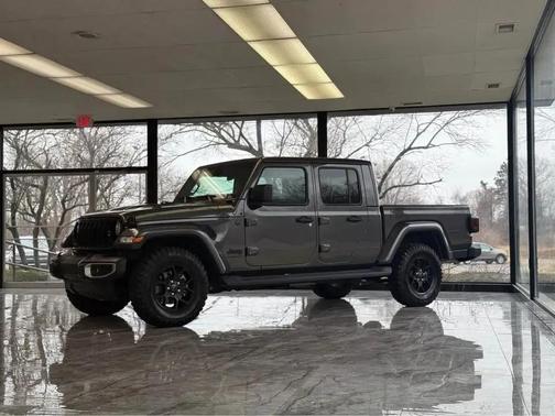 2025 Jeep Gladiator Sport