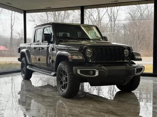 2025 Jeep Gladiator Sport