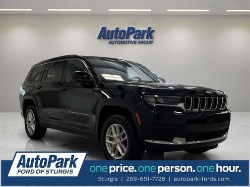 2024 Jeep Grand Cherokee LAREDO