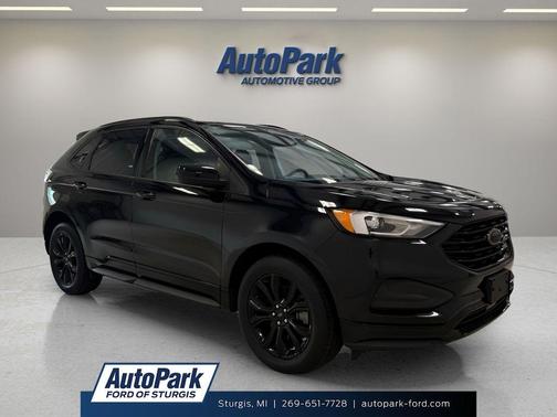 Agate Black Metallic 2022 Ford Edge SE