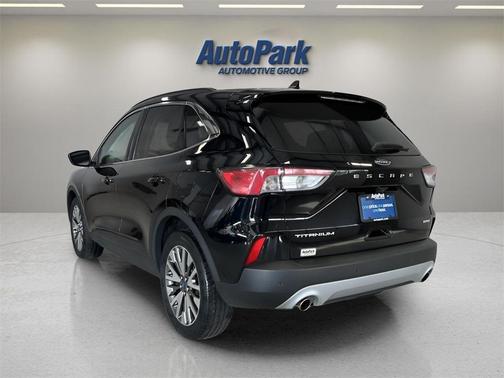2022 Ford Escape Titanium