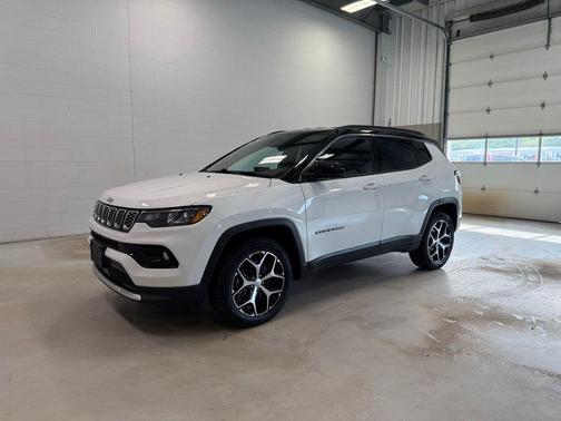 Bright White Clearcoat 2024 Jeep Compass Limited