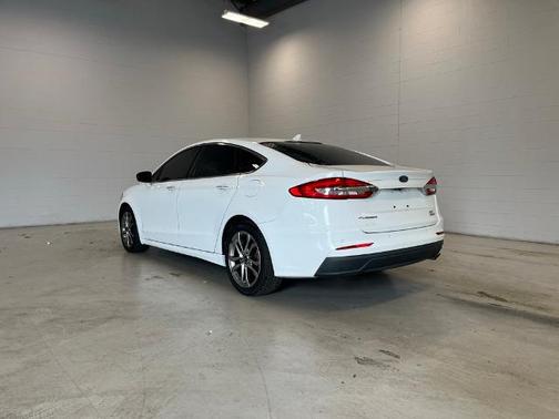 2019 Ford Fusion SEL