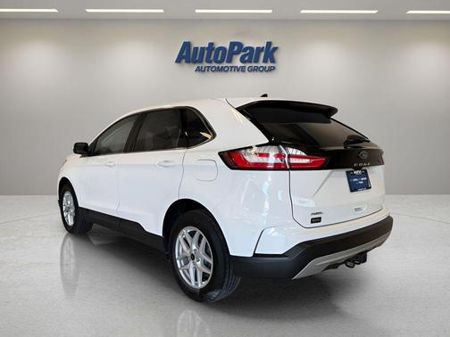 Star White 2023 Ford Edge SEL