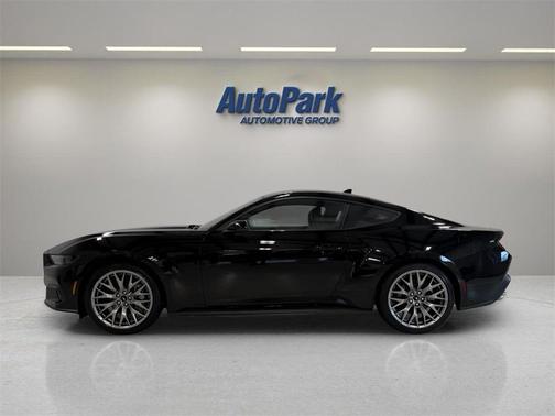 2026 Ford Mustang Premium