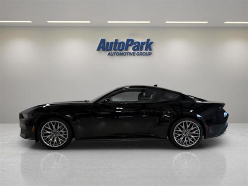 2026 Ford Mustang Premium