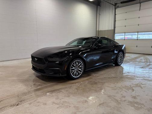 2026 Ford Mustang Premium