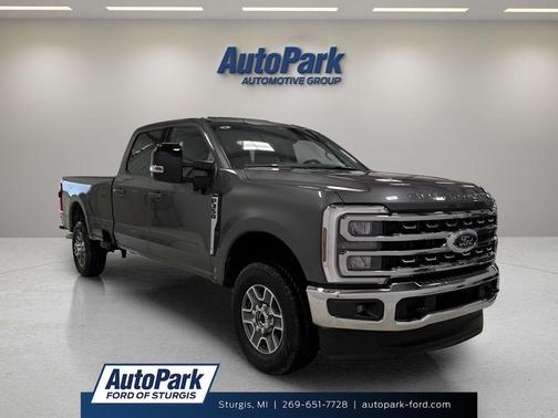Carbonized Gray Metallic 2026 Ford F-350 Lariat Super Duty
