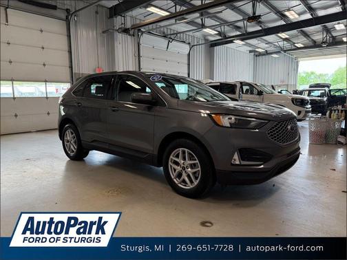 Gray Metallic 2024 Ford Edge SEL