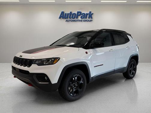 White 2024 Jeep Compass Trailhawk