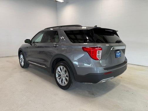 Gray Metallic 2023 Ford Explorer XLT
