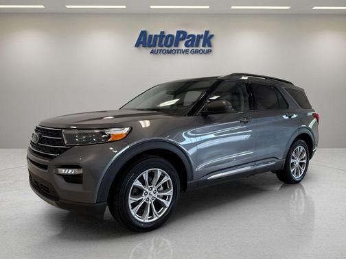 Gray Metallic 2023 Ford Explorer XLT