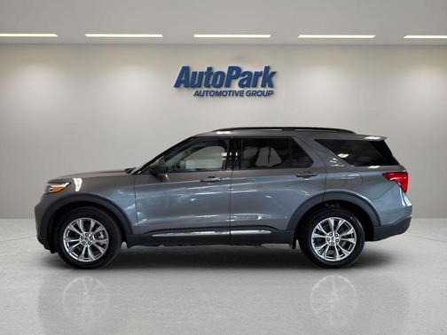 Gray Metallic 2023 Ford Explorer XLT