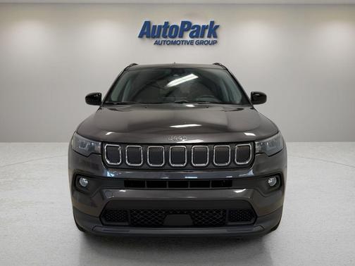 Granite Crystal Clearcoat Metallic 2022 Jeep Compass Latitude Lux