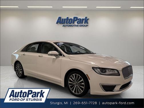 White Platinum Tri-Coat Metallic 2020 Lincoln MKZ Standard