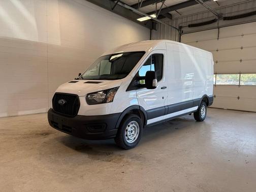 2025 Ford Transit-250 148 WB Medium Roof Cargo
