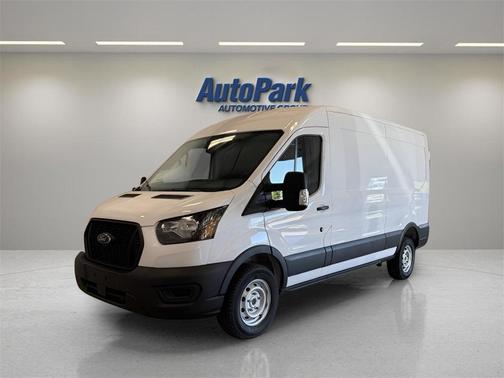 2025 Ford Transit-250 148 WB Medium Roof Cargo