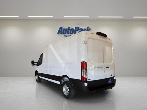 2025 Ford Transit-250 148 WB Medium Roof Cargo