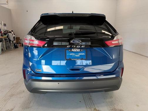2021 Ford Edge SE