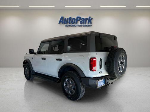 Avalanche Gray 2026 Ford Bronco Big Bend