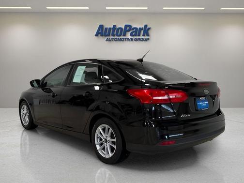 Shadow Black 2018 Ford Focus SE