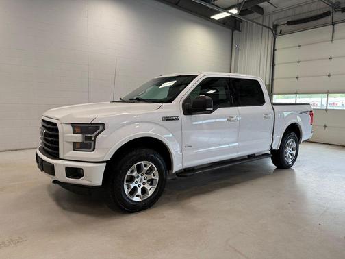 Oxford White 2017 Ford F-150 XLT