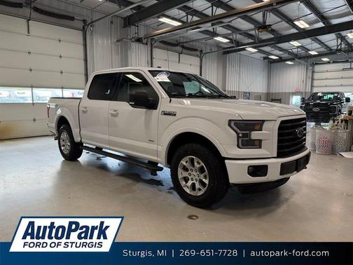 Oxford White 2017 Ford F-150 XLT