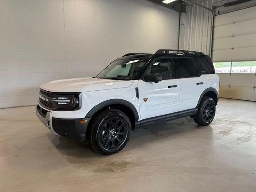 Oxford White 2025 Ford Bronco Sport Badlands