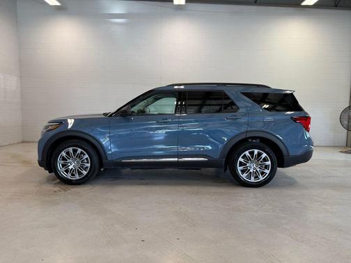 Vapor Blue 2025 Ford Explorer Active