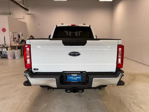 Oxford White 2026 Ford F-350 XL
