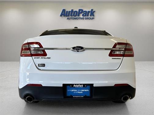 2018 Ford Taurus SE