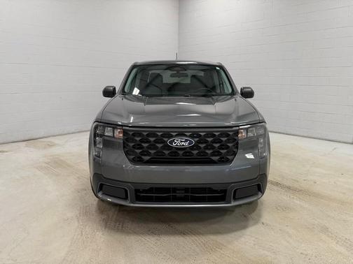 Carbonized Gray Metallic 2025 Ford Maverick XLT