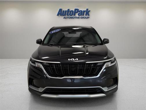 2022 Kia Carnival LX