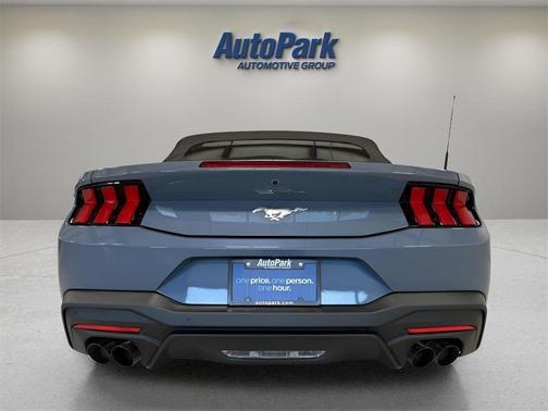 2026 Ford Mustang Premium