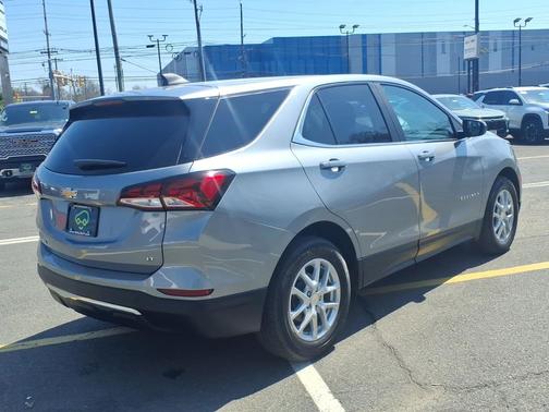 Sterling Gray Metallic 2023 Chevrolet Equinox 1LT